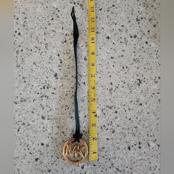 Michael Kors Hang Tag  - Picture 7 of 9